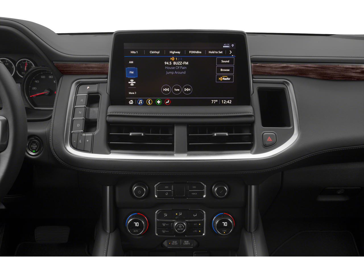 2023 Chevrolet Suburban 4WD LS