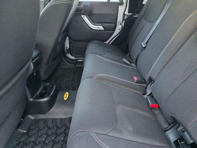 2016 Jeep Wrangler Unlimited 4WD 4dr Sahara