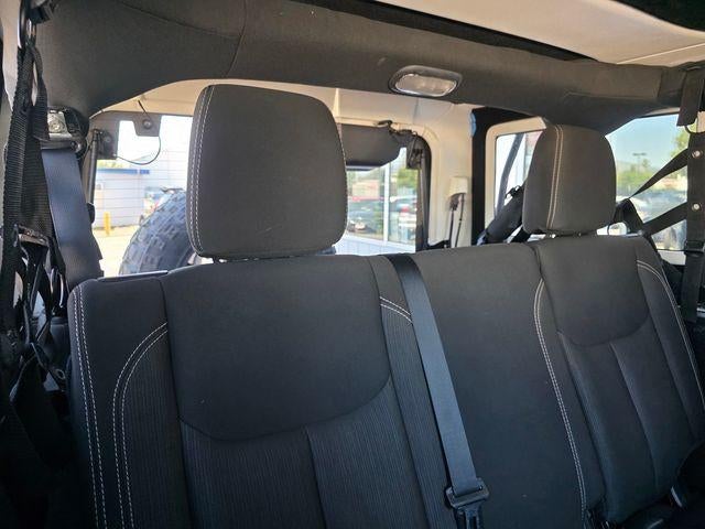 2016 Jeep Wrangler Unlimited 4WD 4dr Sahara