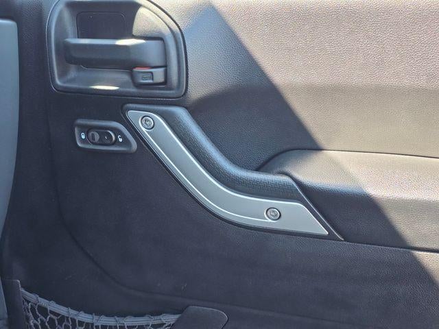 2016 Jeep Wrangler Unlimited 4WD 4dr Sahara