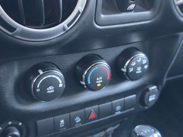 2016 Jeep Wrangler Unlimited 4WD 4dr Sahara