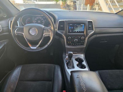 2019 Jeep Grand Cherokee Laredo 4x2