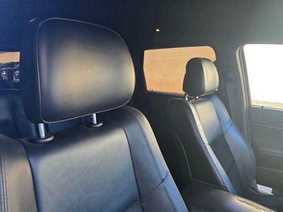 2019 Jeep Grand Cherokee Laredo 4x2