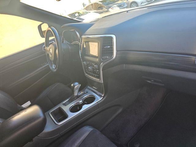 2019 Jeep Grand Cherokee Laredo 4x2