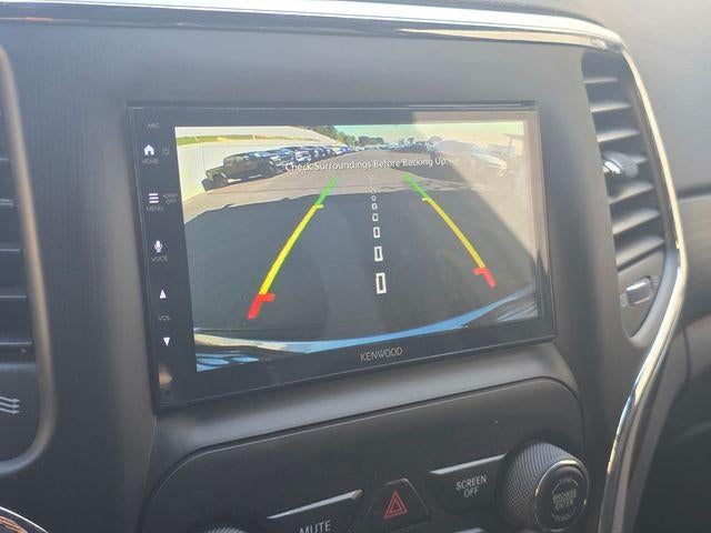 2019 Jeep Grand Cherokee Laredo 4x2