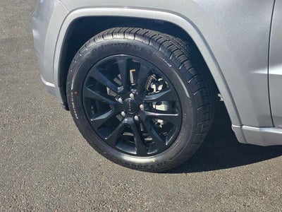2019 Jeep Grand Cherokee Laredo 4x2