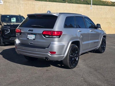 2019 Jeep Grand Cherokee Laredo 4x2