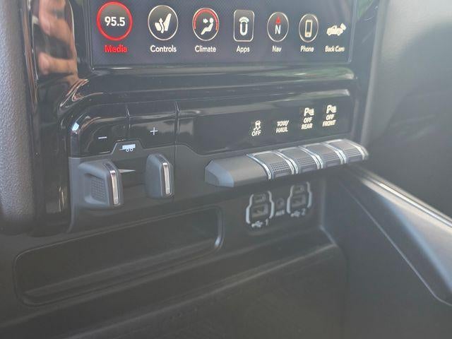 2021 RAM 1500 Rebel 4x4 Crew Cab 5'7" Box
