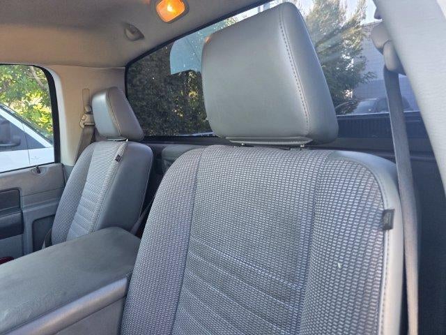 2007 Dodge Ram 1500 2WD Regular Cab 6.3 Ft Box ST