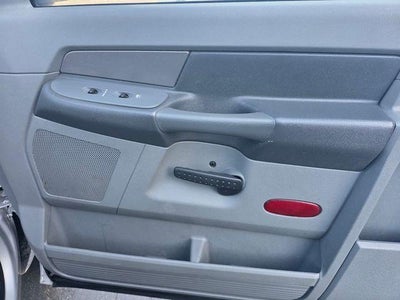 2007 Dodge Ram 1500 2WD Regular Cab 6.3 Ft Box ST