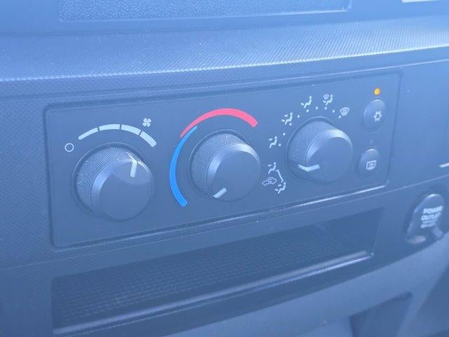 2007 Dodge Ram 1500 2WD Regular Cab 6.3 Ft Box ST