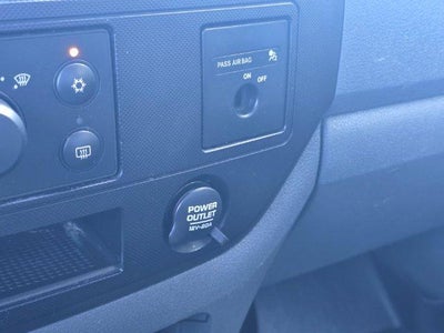 2007 Dodge Ram 1500 2WD Regular Cab 6.3 Ft Box ST