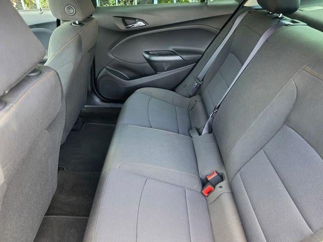 2017 Chevrolet Cruze Sedan LS (Automatic)