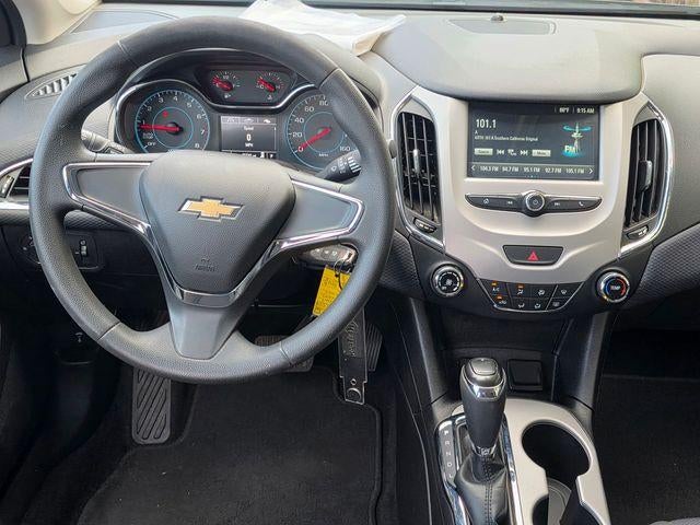 2017 Chevrolet Cruze Sedan LS (Automatic)
