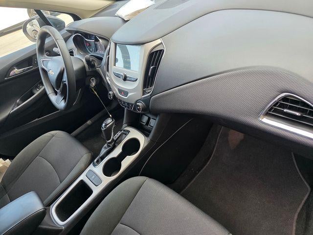 2017 Chevrolet Cruze Sedan LS (Automatic)