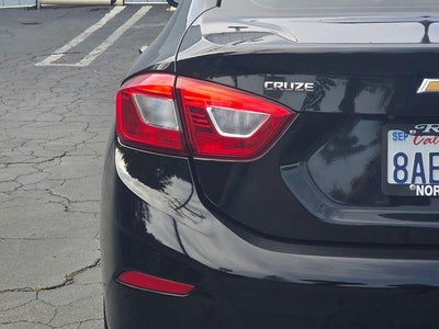 2017 Chevrolet Cruze Sedan LS (Automatic)