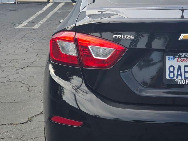 2017 Chevrolet Cruze Sedan LS (Automatic)