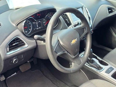 2017 Chevrolet Cruze Sedan LS (Automatic)