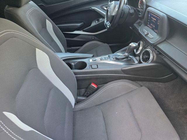 2023 Chevrolet Camaro 2dr Coupe 1LT