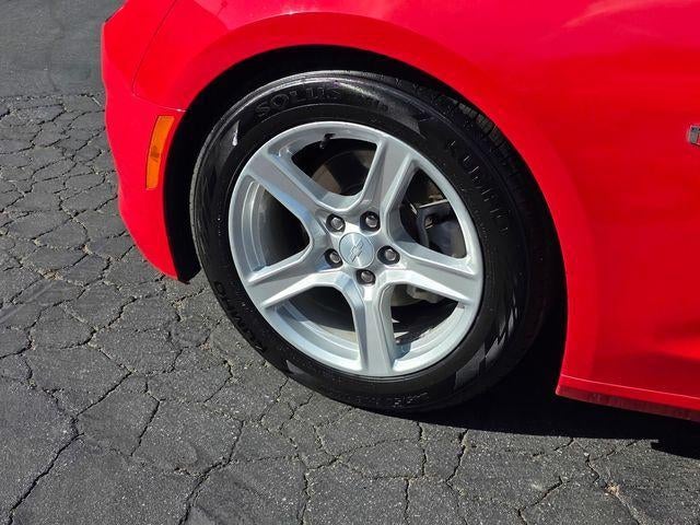 2023 Chevrolet Camaro 2dr Coupe 1LT