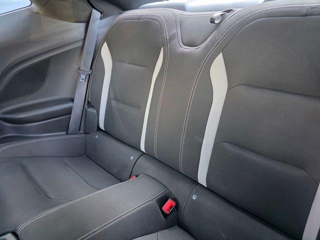 2023 Chevrolet Camaro 2dr Coupe 1LT