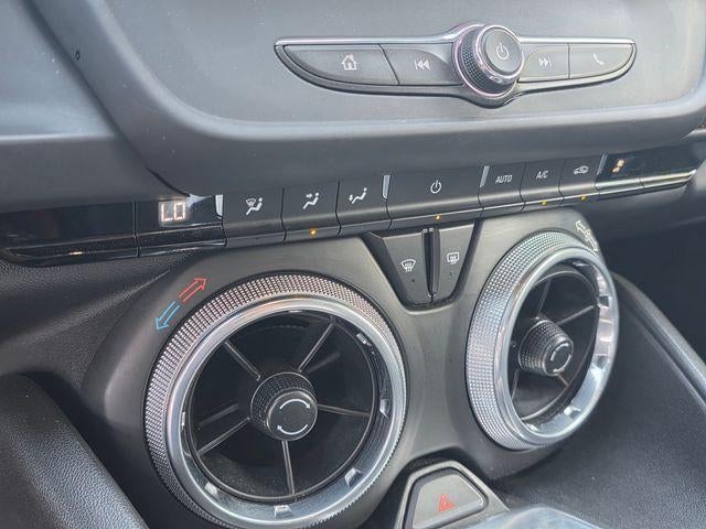 2023 Chevrolet Camaro 2dr Coupe 1LT