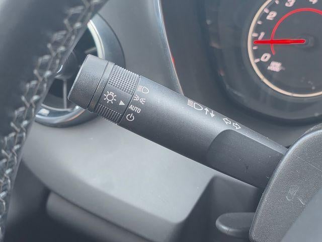 2023 Chevrolet Camaro 2dr Coupe 1LT