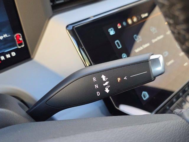 2027 Chevrolet Bolt FWD 4dr LT