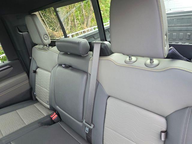 2025 Chevrolet Silverado 2500 HD Crew Cab Standard Box 4-Wheel Drive ZR2