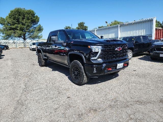 2025 Chevrolet Silverado 2500 HD Crew Cab Standard Box 4-Wheel Drive ZR2