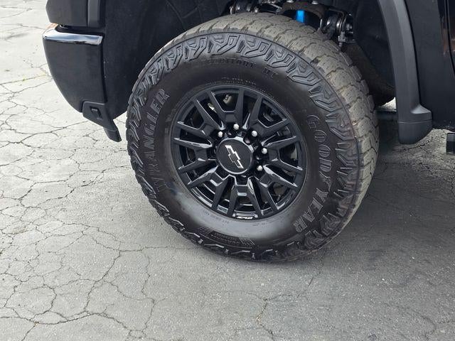 2025 Chevrolet Silverado 2500 HD Crew Cab Standard Box 4-Wheel Drive ZR2