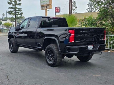 2025 Chevrolet Silverado 2500 HD Crew Cab Standard Box 4-Wheel Drive ZR2