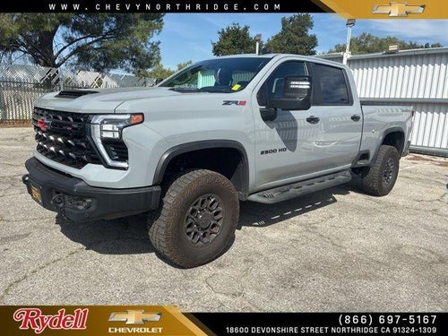 2025 Chevrolet Silverado 2500 HD Crew Cab Standard Box 4-Wheel Drive ZR2