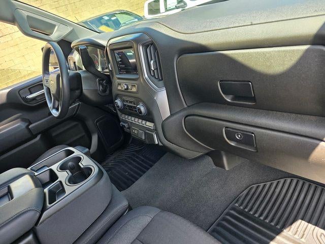 2025 Chevrolet Silverado 1500 Crew Cab Short Box 2-Wheel Drive Custom