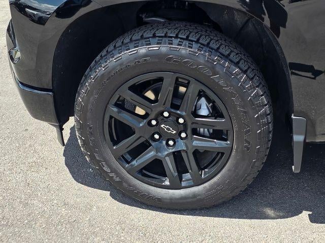 2025 Chevrolet Silverado 1500 Crew Cab Short Box 2-Wheel Drive Custom