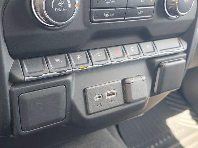 2023 Chevrolet Silverado 1500 Crew Cab Short Box 2-Wheel Drive Custom