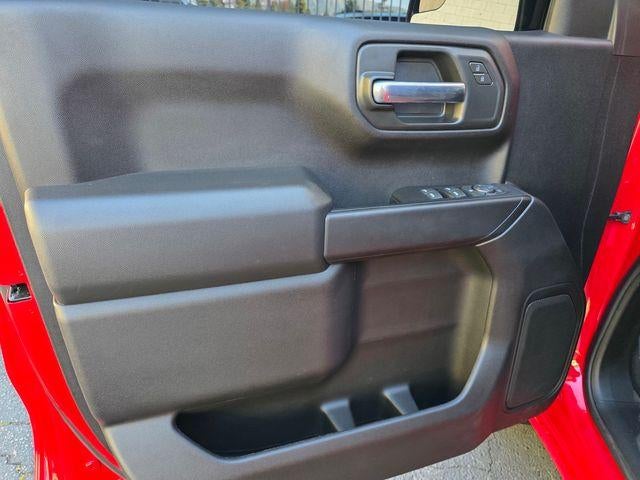 2025 Chevrolet Silverado 1500 Crew Cab Short Box 2-Wheel Drive Custom