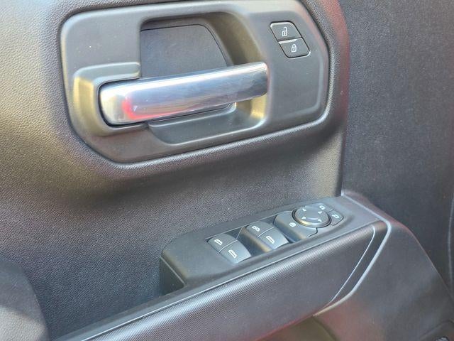 2025 Chevrolet Silverado 1500 Crew Cab Short Box 2-Wheel Drive Custom