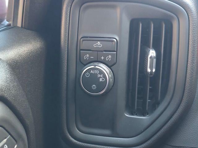 2025 Chevrolet Silverado 1500 Crew Cab Short Box 2-Wheel Drive Custom