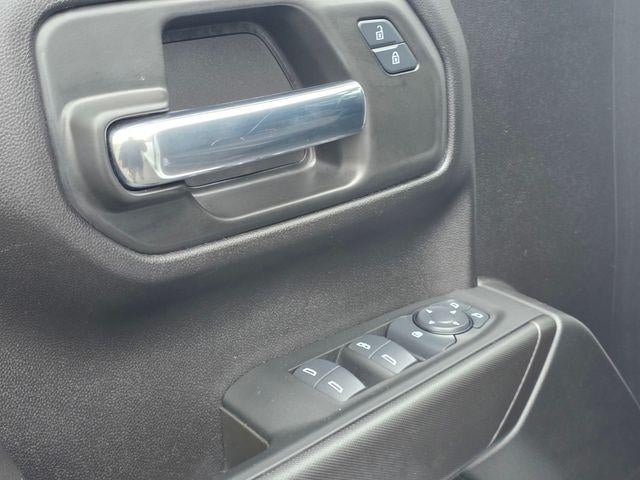 2025 Chevrolet Silverado 1500 Crew Cab Short Box 2-Wheel Drive Custom