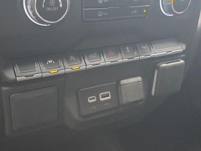 2025 Chevrolet Silverado 1500 Crew Cab Short Box 2-Wheel Drive Custom