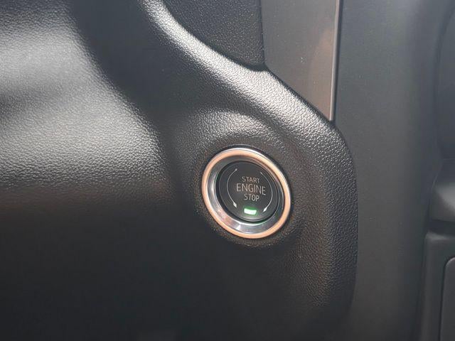 2025 Chevrolet Silverado 1500 Crew Cab Short Box 2-Wheel Drive Custom