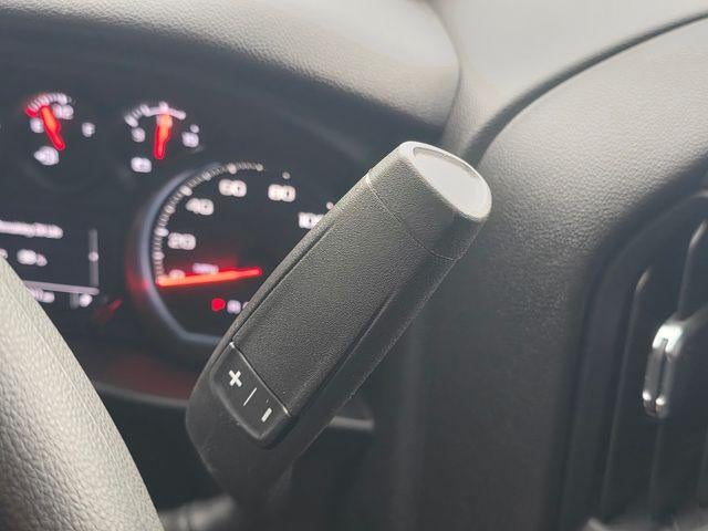 2025 Chevrolet Silverado 1500 Crew Cab Short Box 2-Wheel Drive Custom