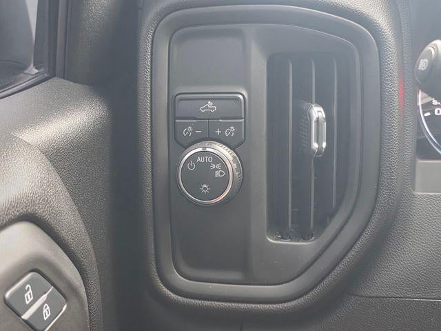 2025 Chevrolet Silverado 1500 Crew Cab Short Box 2-Wheel Drive Custom