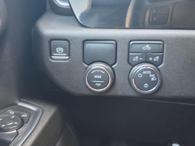 2025 Chevrolet Silverado 1500 Crew Cab Short Box 2-Wheel Drive LT