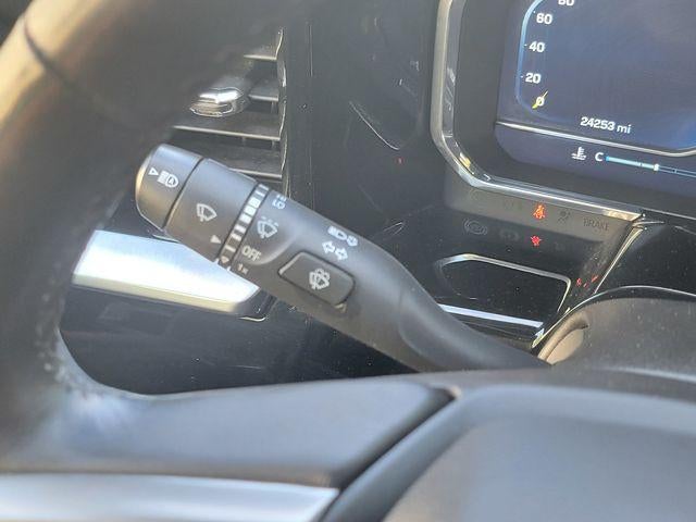 2022 Chevrolet Silverado 1500 Crew Cab Short Box 2-Wheel Drive LT