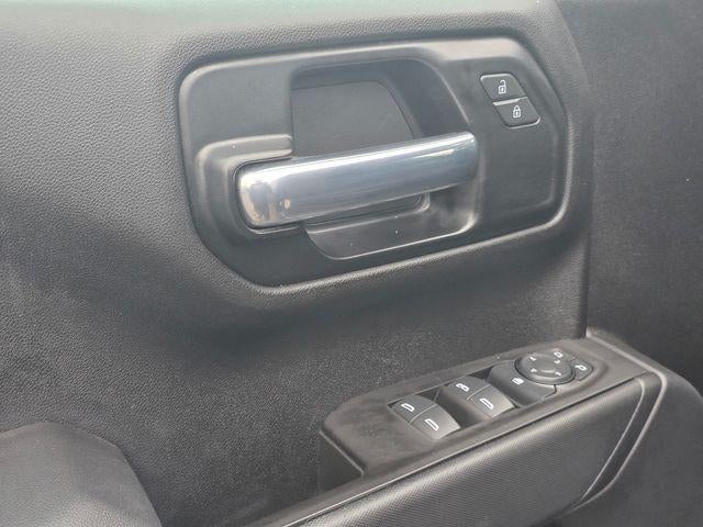 2021 Chevrolet Silverado 1500 Crew Cab Short Box 2-Wheel Drive Custom