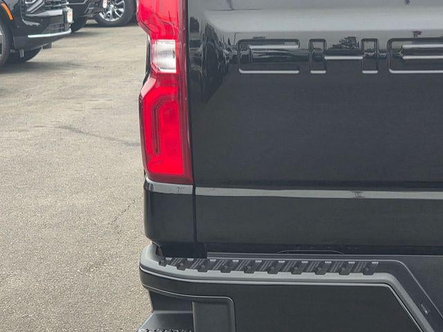 2021 Chevrolet Silverado 1500 Crew Cab Short Box 2-Wheel Drive Custom