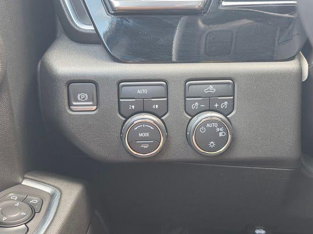 2023 Chevrolet Silverado 1500 Double Cab Standard Box 4-Wheel Drive LT 2FL