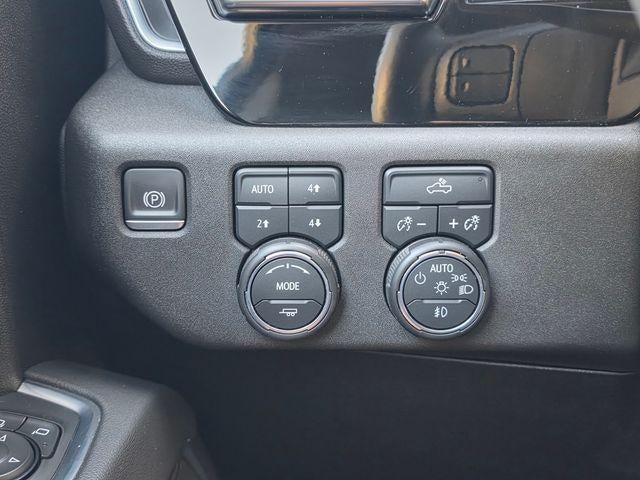 2022 Chevrolet Silverado 1500 Crew Cab Short Box 4-Wheel Drive RST